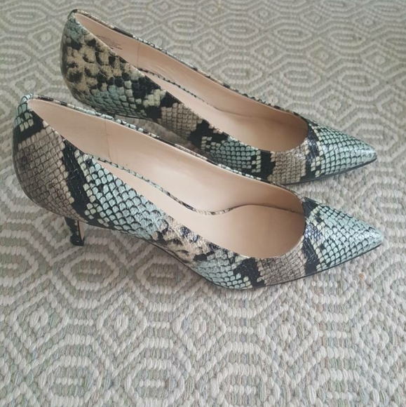 Heels, turquoise. Size 8.5 - Picture 5 of 8